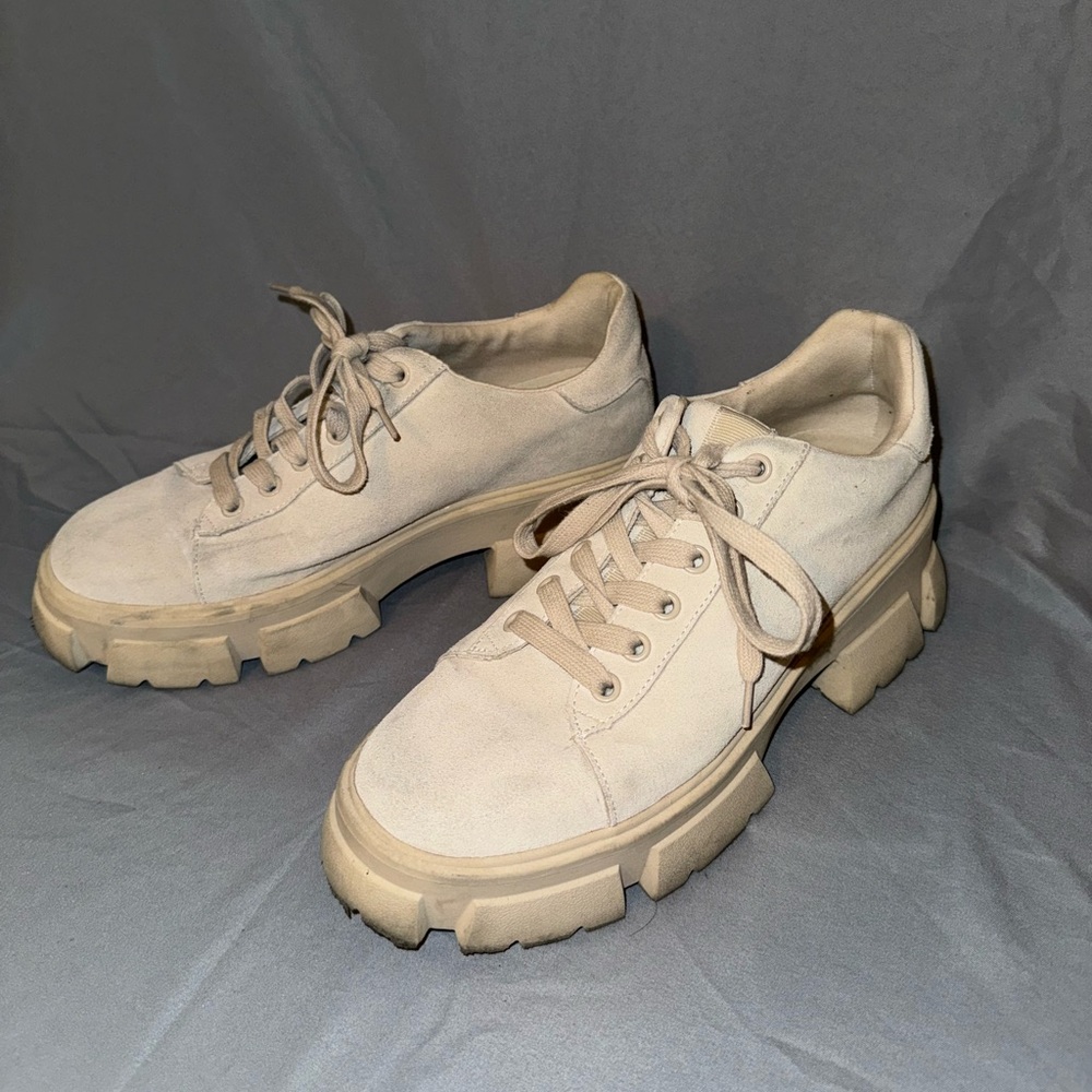 Steve Madden Beige Platform Heeled Shoes